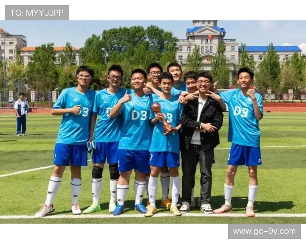 沛县足球男队奋勇拼搏展现青春风采助力地方体育事业全面发展 沛县足球男队奋勇拼搏展现青春风采助力地方体育事业全面发展